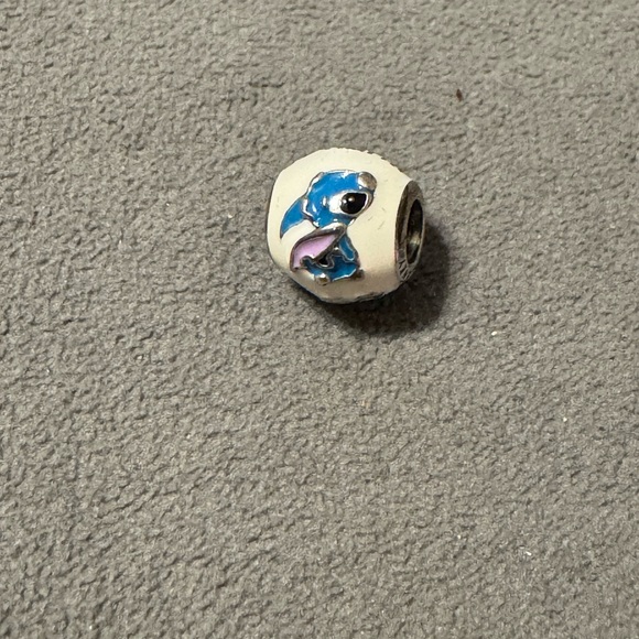 Pandora Authentic Lilo & Stitch charm - Picture 9 of 10